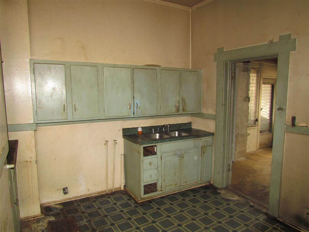 My 1914 Bungalow - Kitchen Before