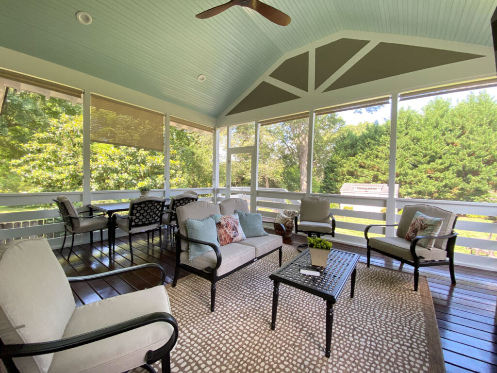 Screened Porch Living Area